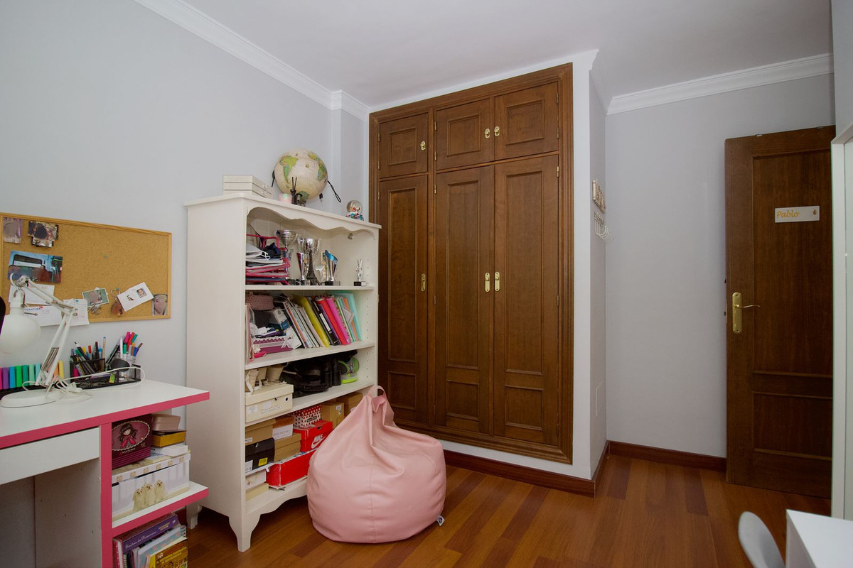 4 Bedroom Townhouse in Coín - Foto 18