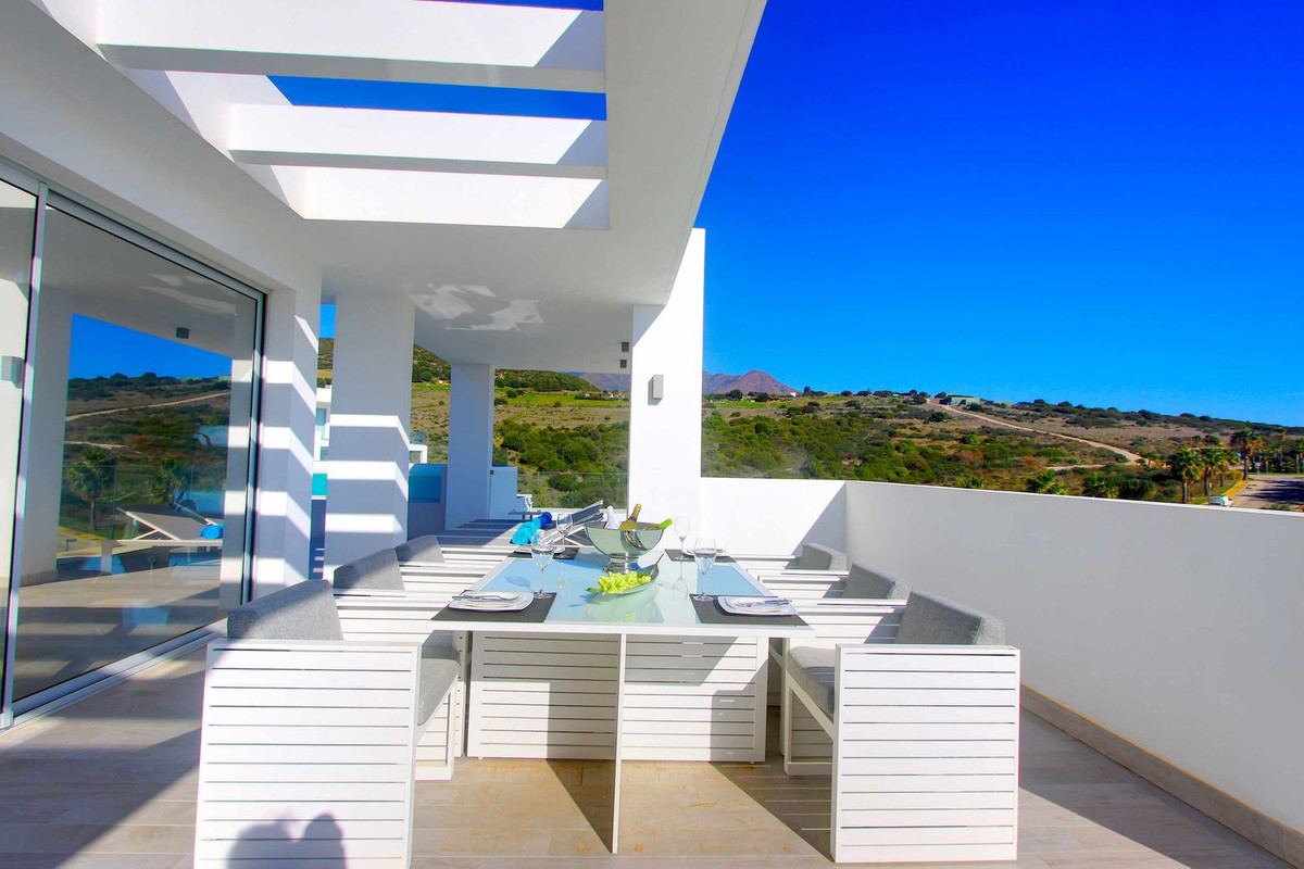 3 Bedroom Penthouse in Casares - Photo 15