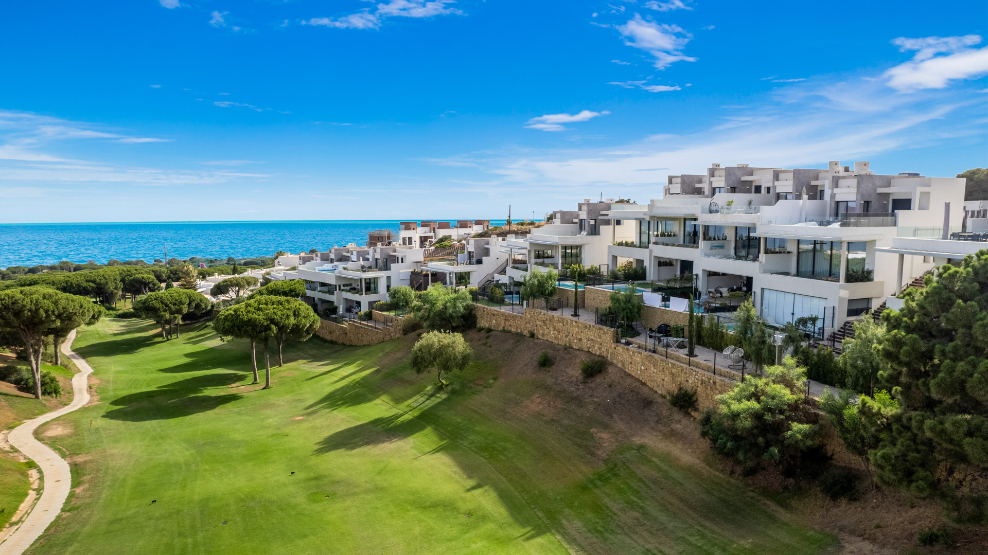3 Bedroom Townhouse in Marbella - Photo 7