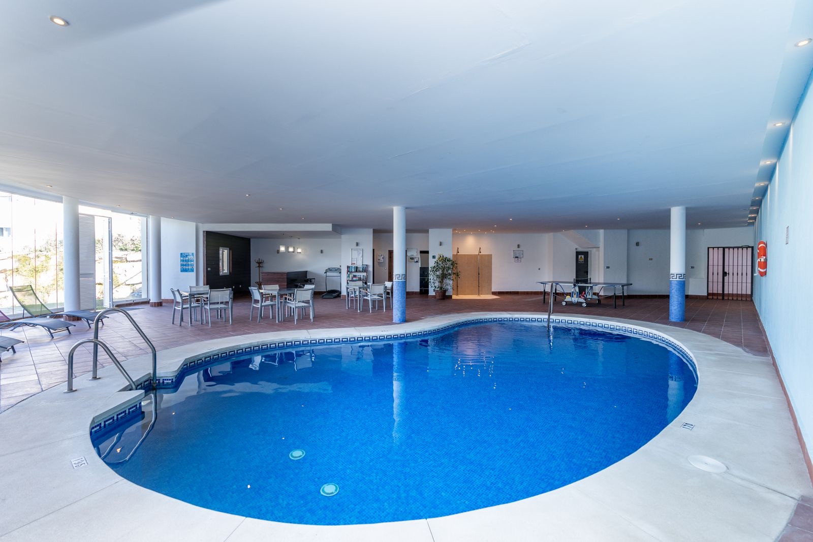4 Bedroom Apartment in Benahavís - Photo 20