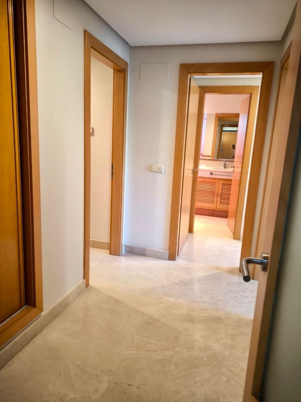 Piso de 3 dormitorios con piscina en Málaga – Foto 26