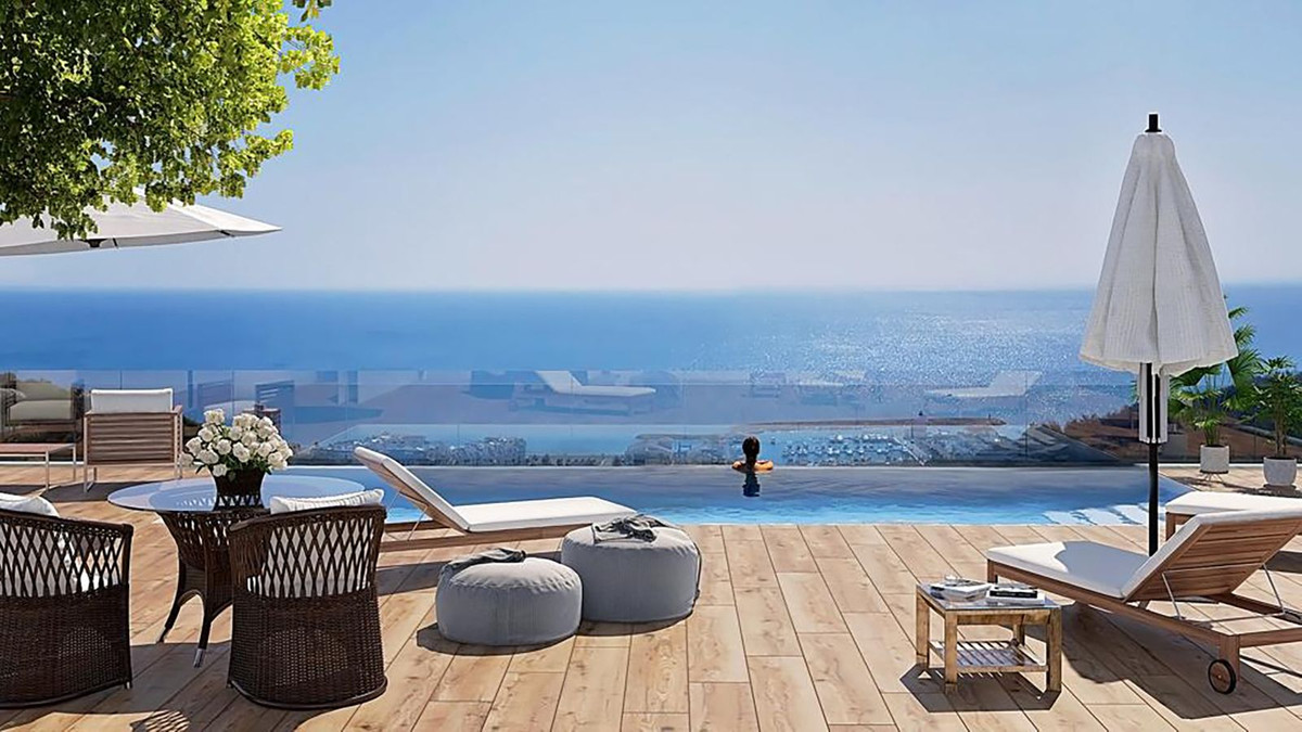 875 m² Plot in Benalmádena