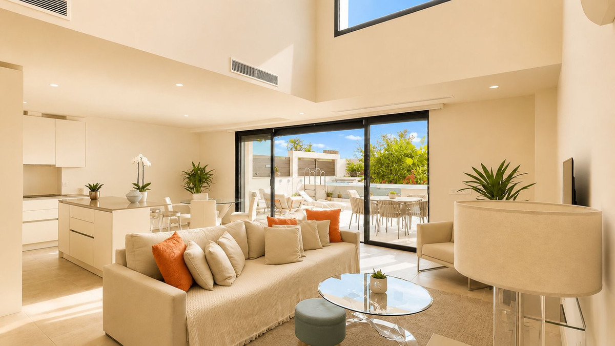 4 Bedroom Townhouse in Mijas - Photo 4