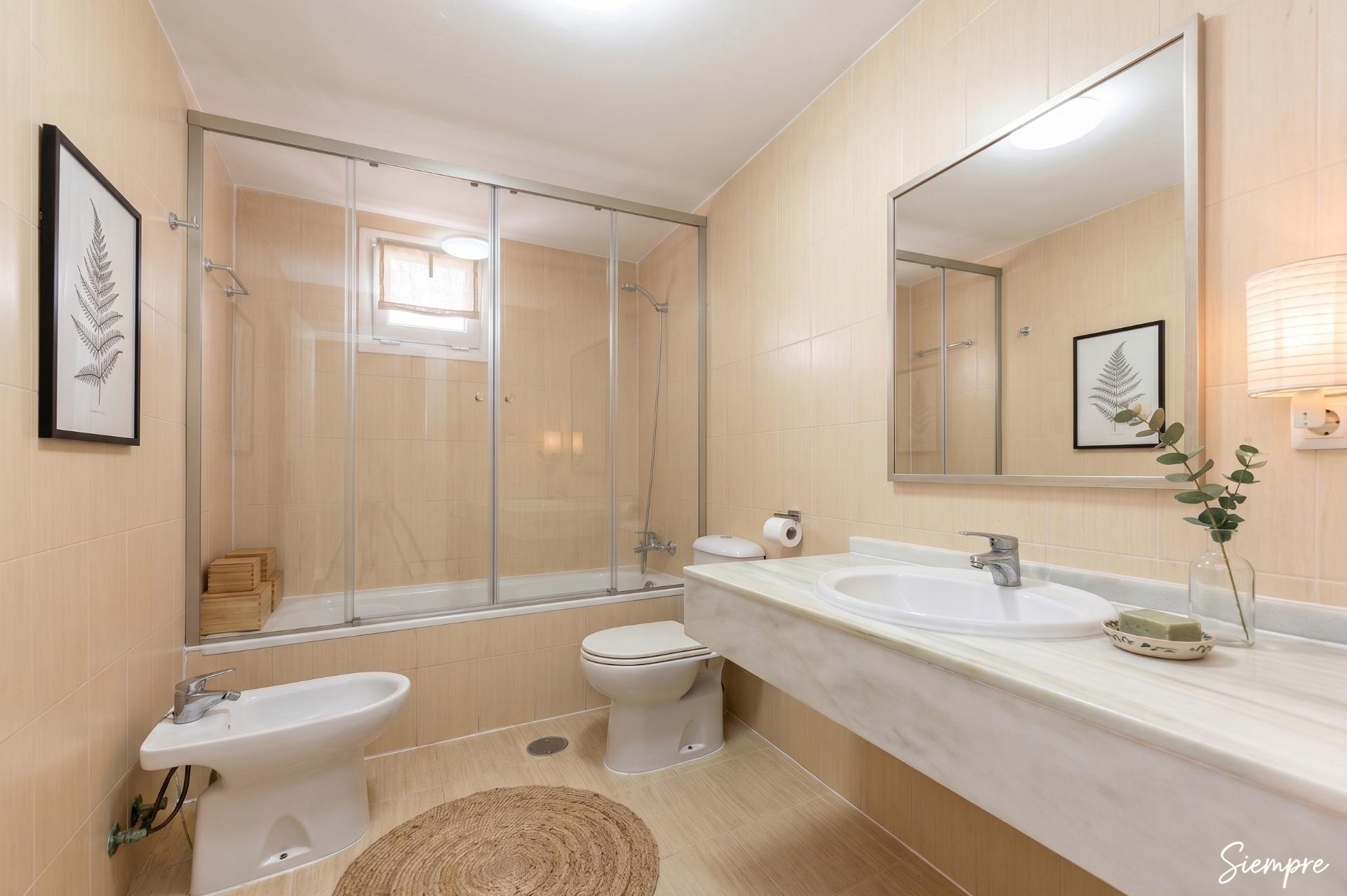 3 Bedroom Apartment in Benalmádena - Photo 15