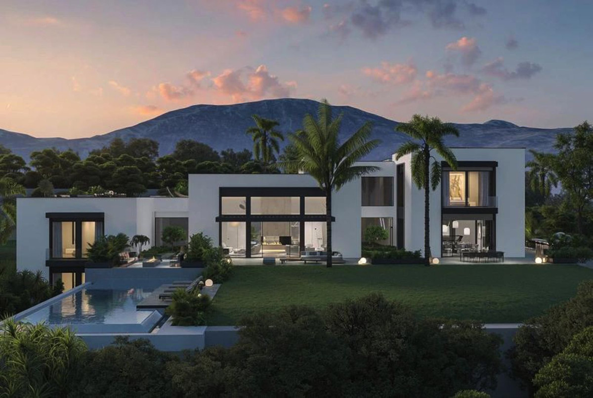 7 Bedroom Villa in Marbella - Photo 2