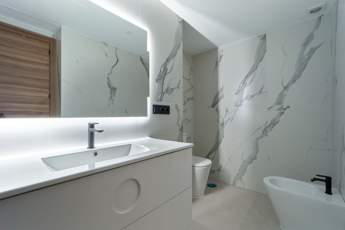 3 Bedroom Apartment in San Pedro de Alcántara - Photo 21
