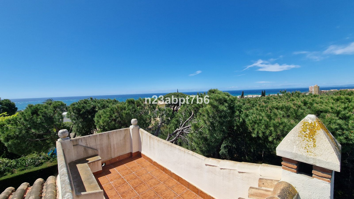 4 Bedroom Villa in Marbella - Foto 15