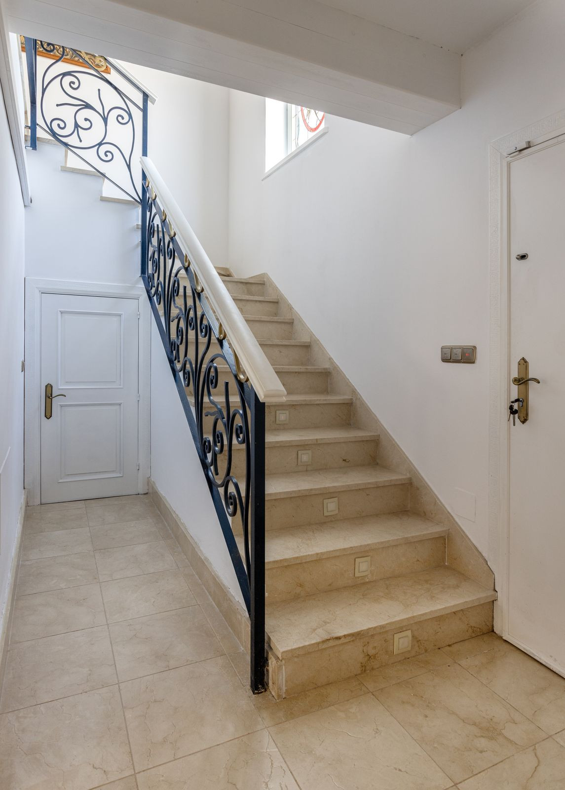 5 Bedroom Villa in Benahavís - Foto 15