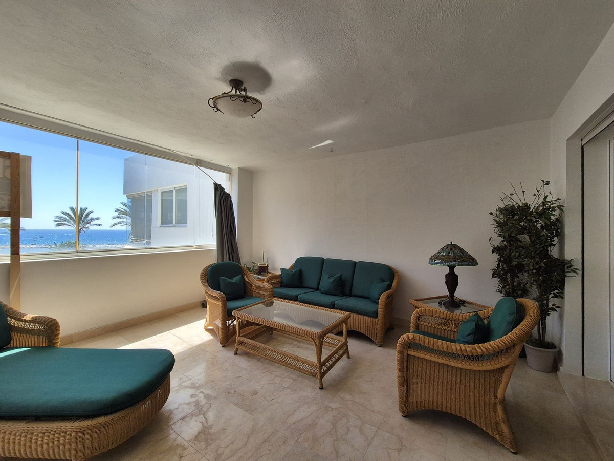 Apartment in Puerto Banus