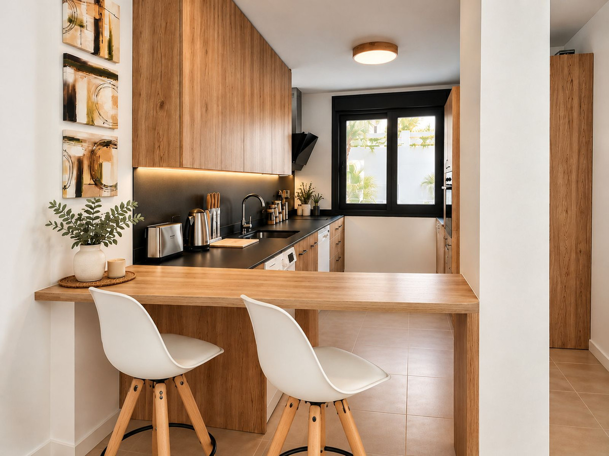 3 Bedroom Townhouse in Estepona - Photo 4