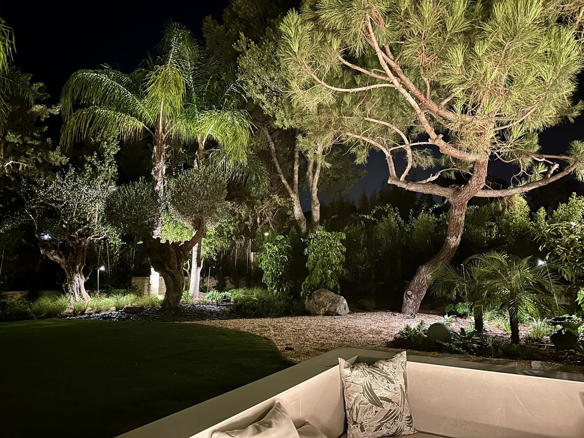5 Bedroom Villa in Marbella - Photo 43