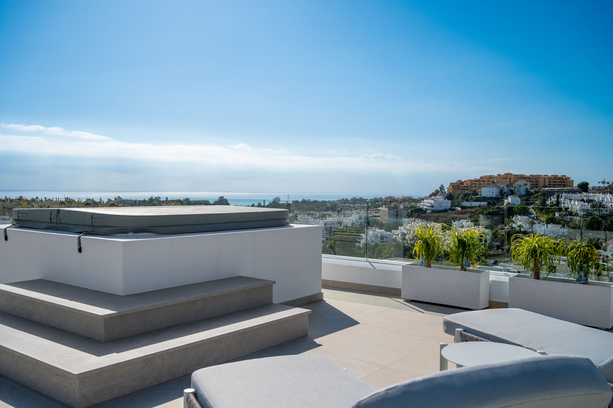 6 Bedroom Villa in Estepona - Photo 39