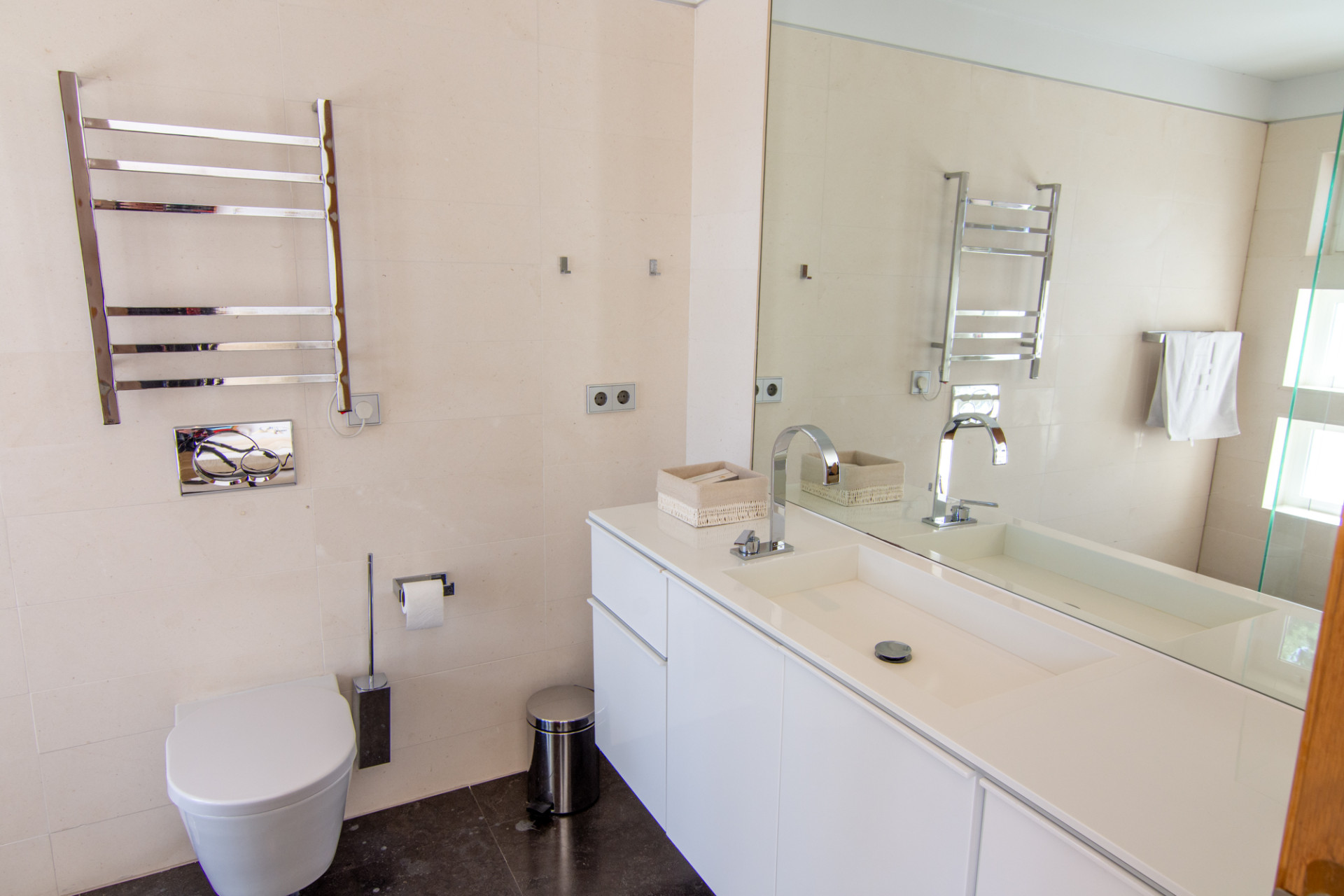 4 Bedroom Villa in Marbella - Photo 21
