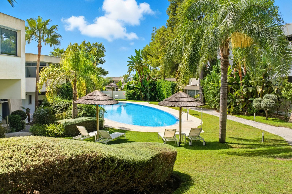 4 Bedroom Villa in Marbella - Foto 11