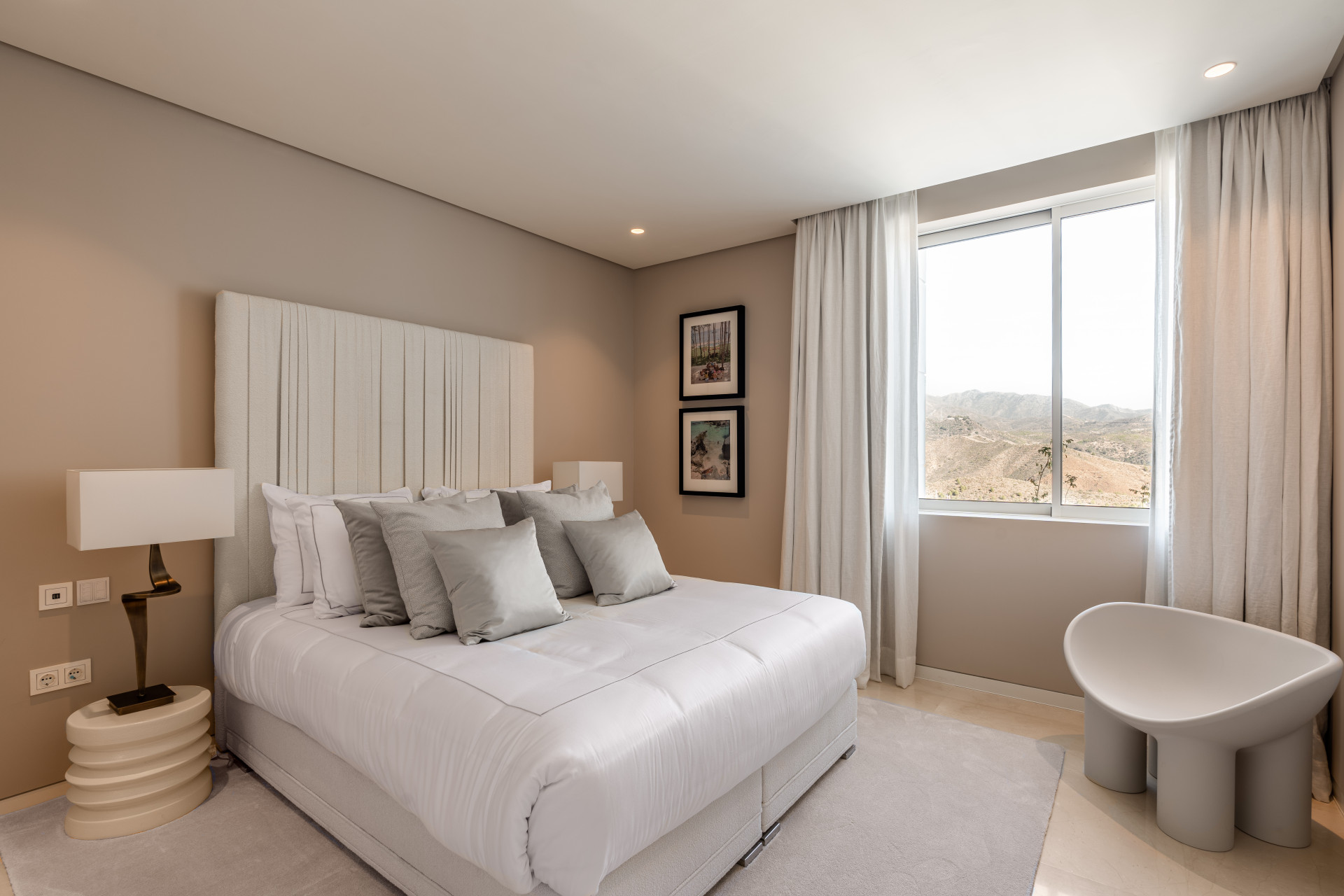 3 Bedroom Apartment in Marbella - Photo 12