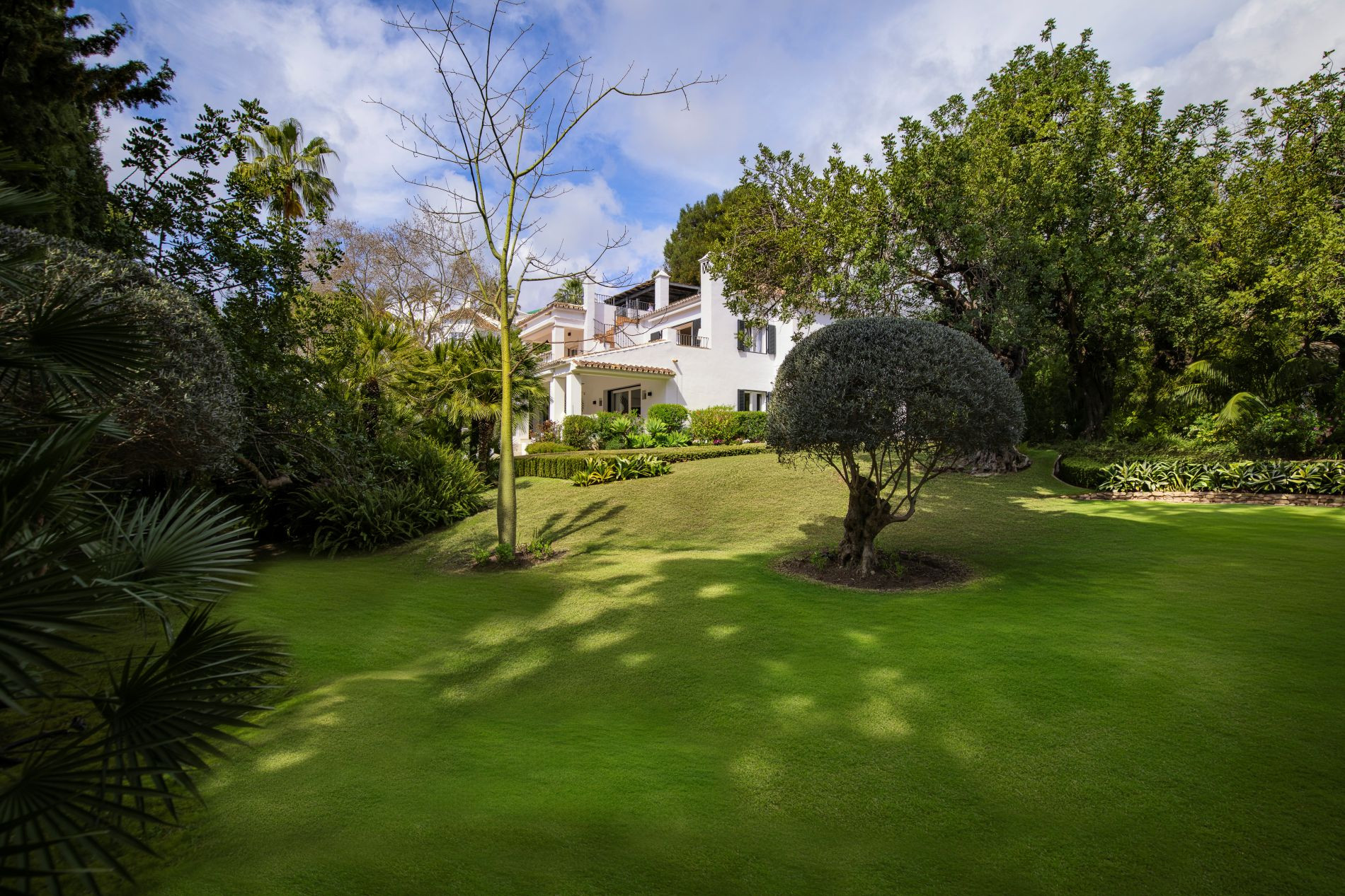 5 Bedroom Villa in Marbella - Photo 11