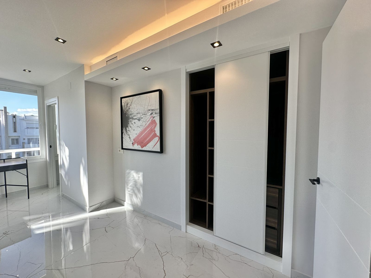 3 Bedroom Apartment in Marbella - Foto 25