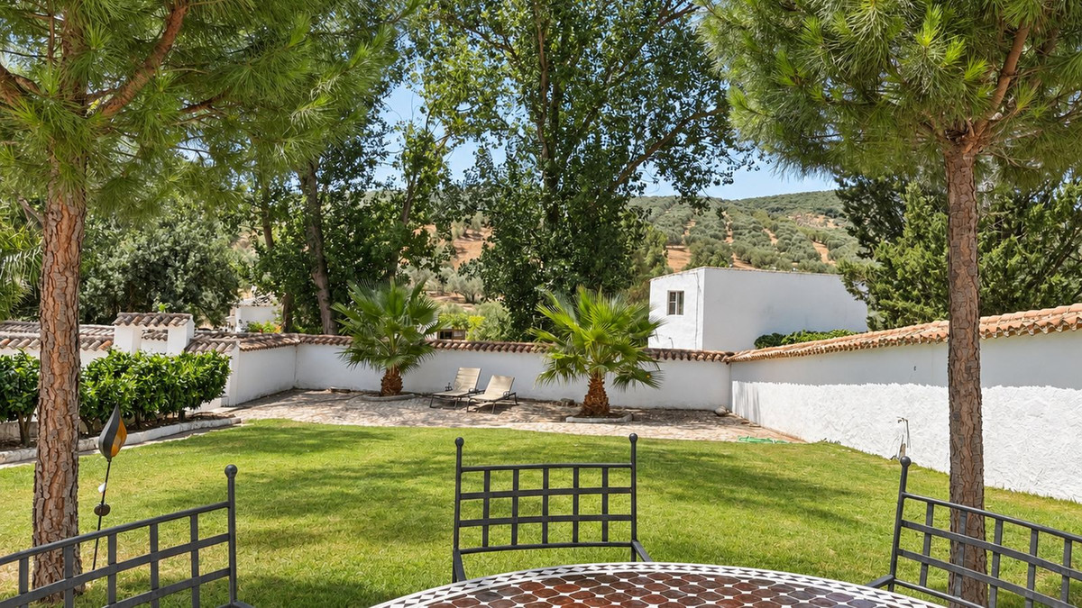 5 Bedroom Country house in Villanueva del Rosario - Photo 28