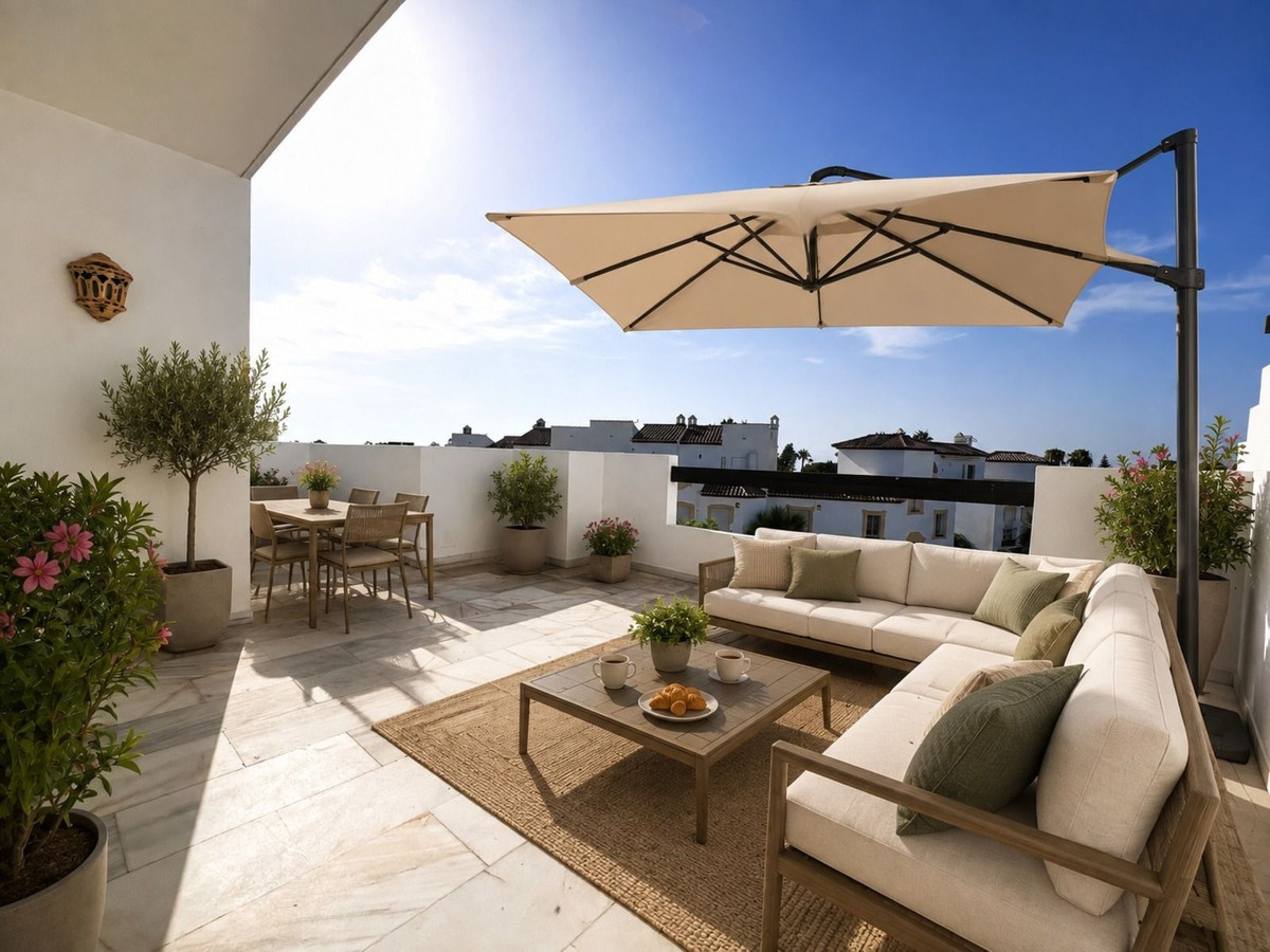 2 Bedroom Apartment in Estepona