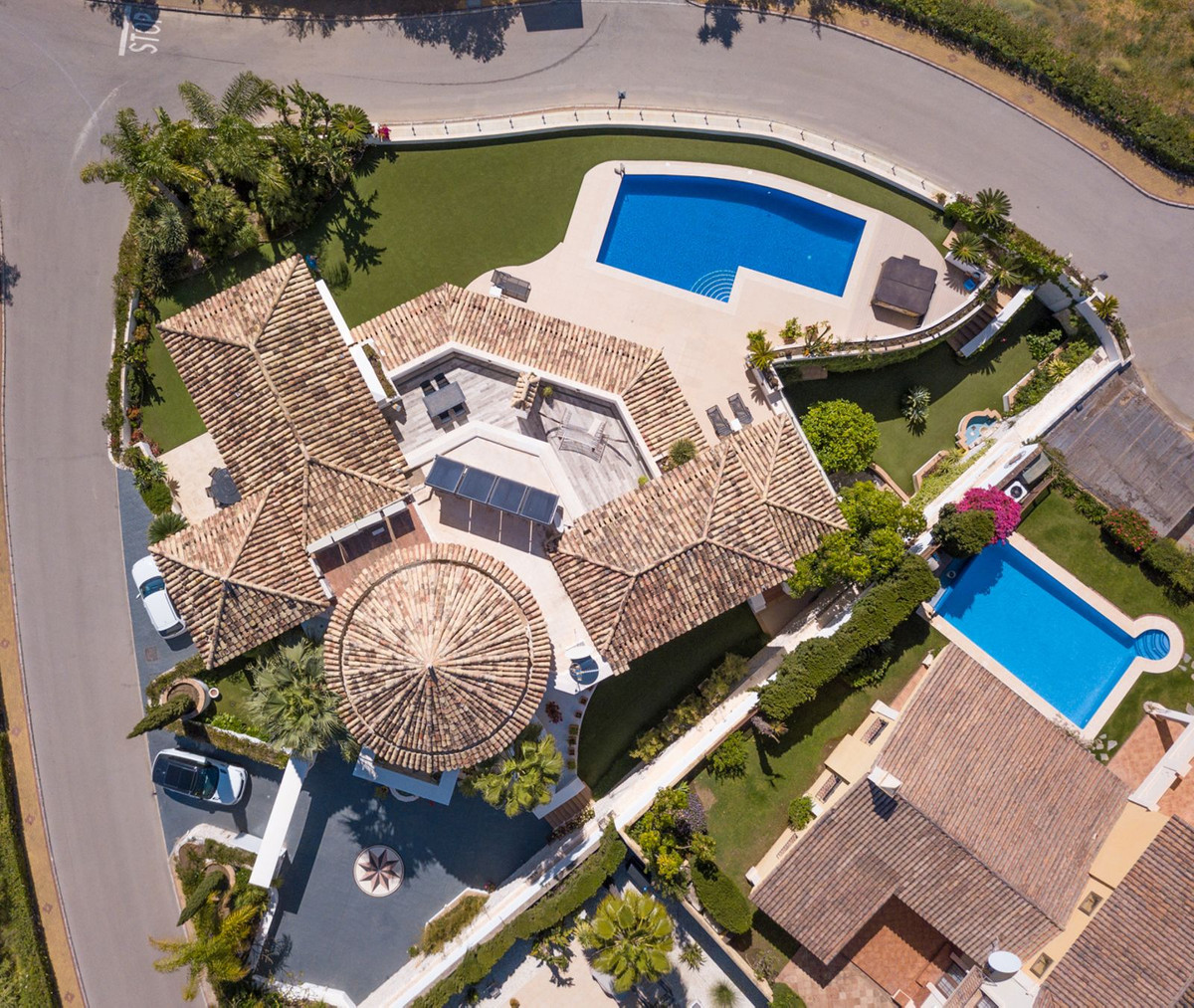 5 Bedroom Villa in Benahavís - Фото 3