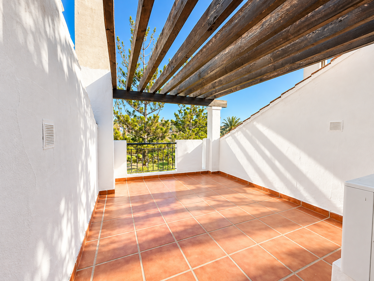 3 Bedroom Townhouse in Marbella - Photo 22