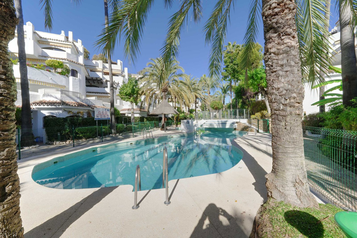 3 Bedroom Apartment in Marbella - Photo 22