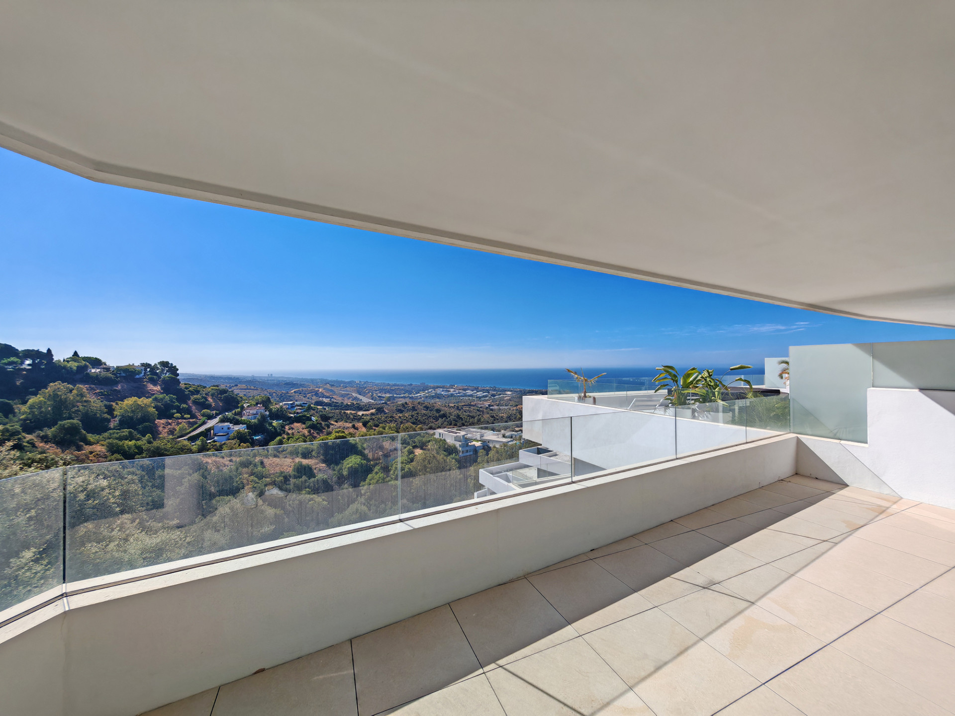 3 Bedroom Apartment in Marbella - Foto 2