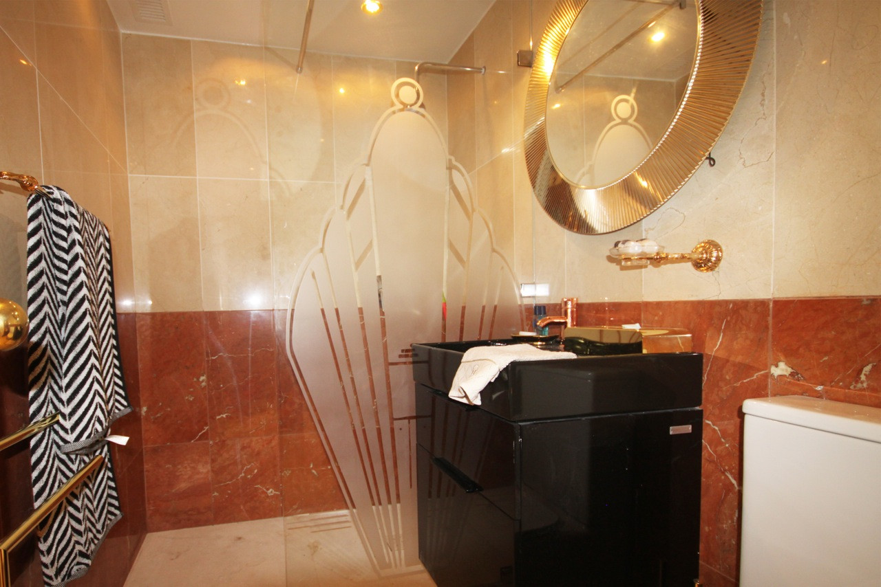 2 Bedroom Penthouse in San Pedro de Alcántara - Photo 13