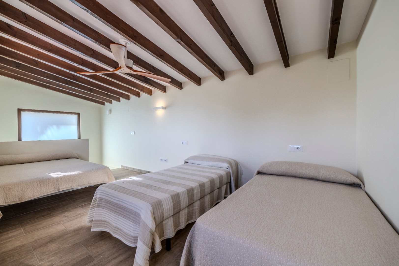 Moradia com 4 quartos com piscina em Alicante, Espanha – Foto 17