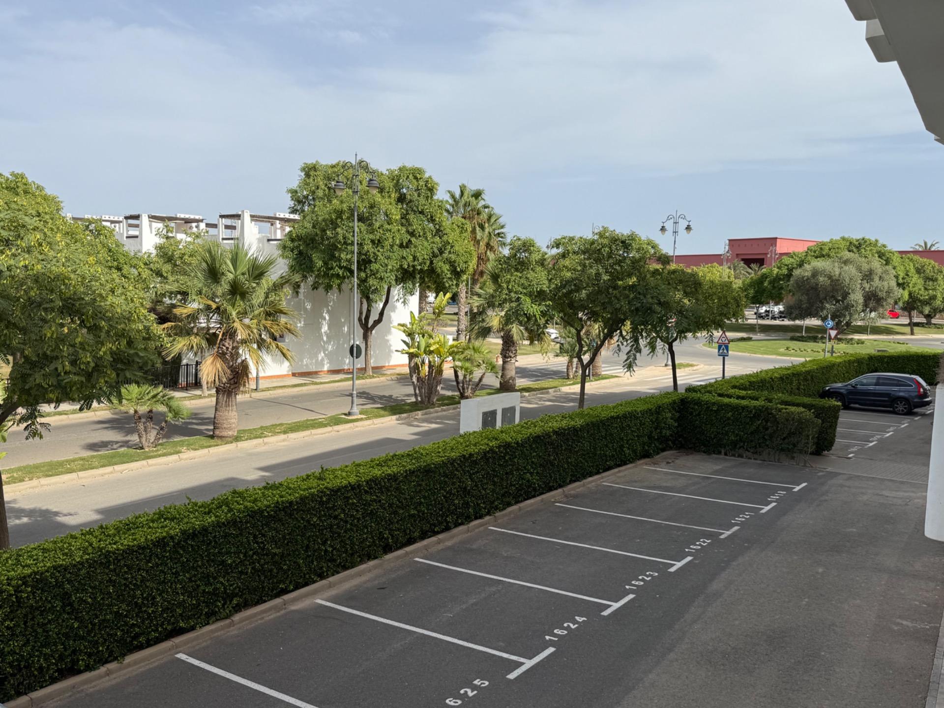 Piso de 2 dormitorios con piscina en Murcia – Foto 16