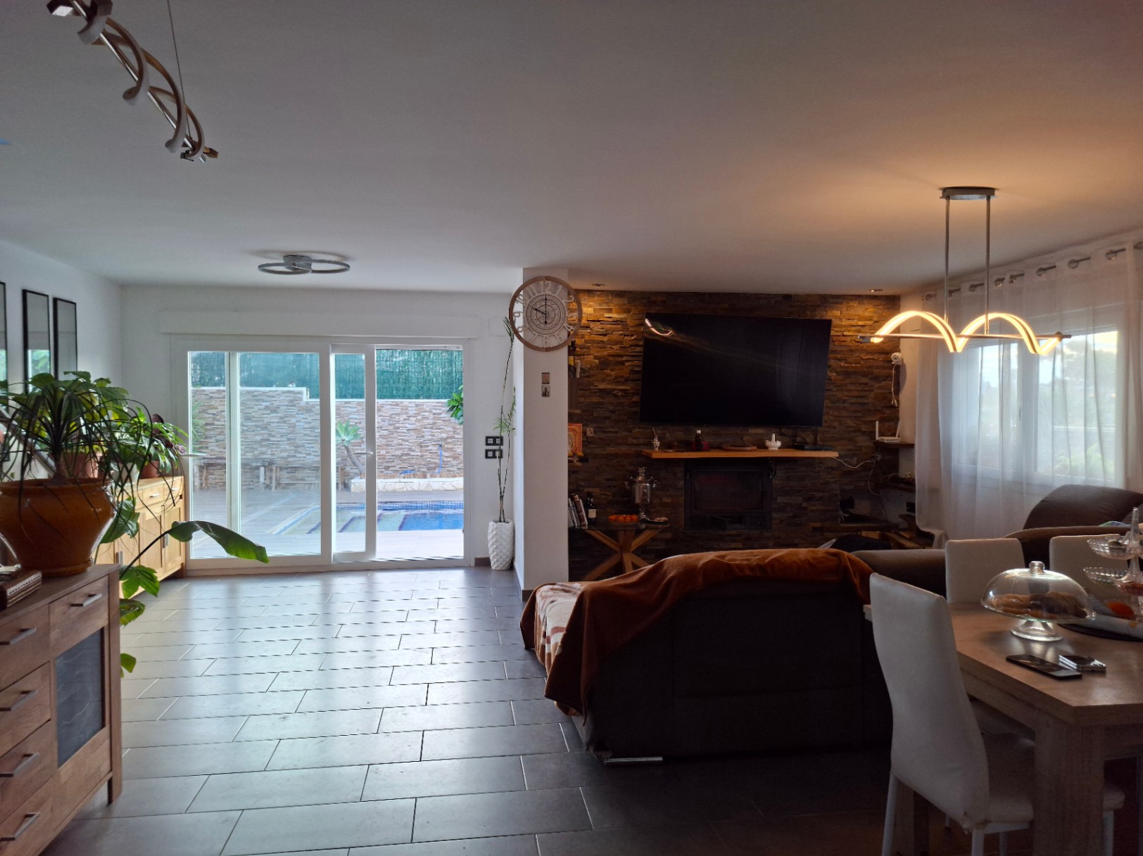 Moradia com 4 quartos com piscina em Alicante, Espanha – Foto 18