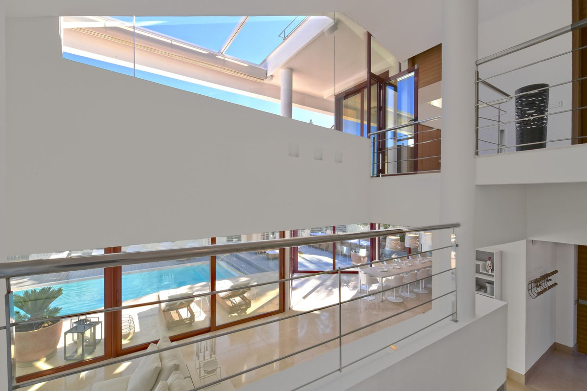 7 Bedroom Villa in Marbella - Photo 35