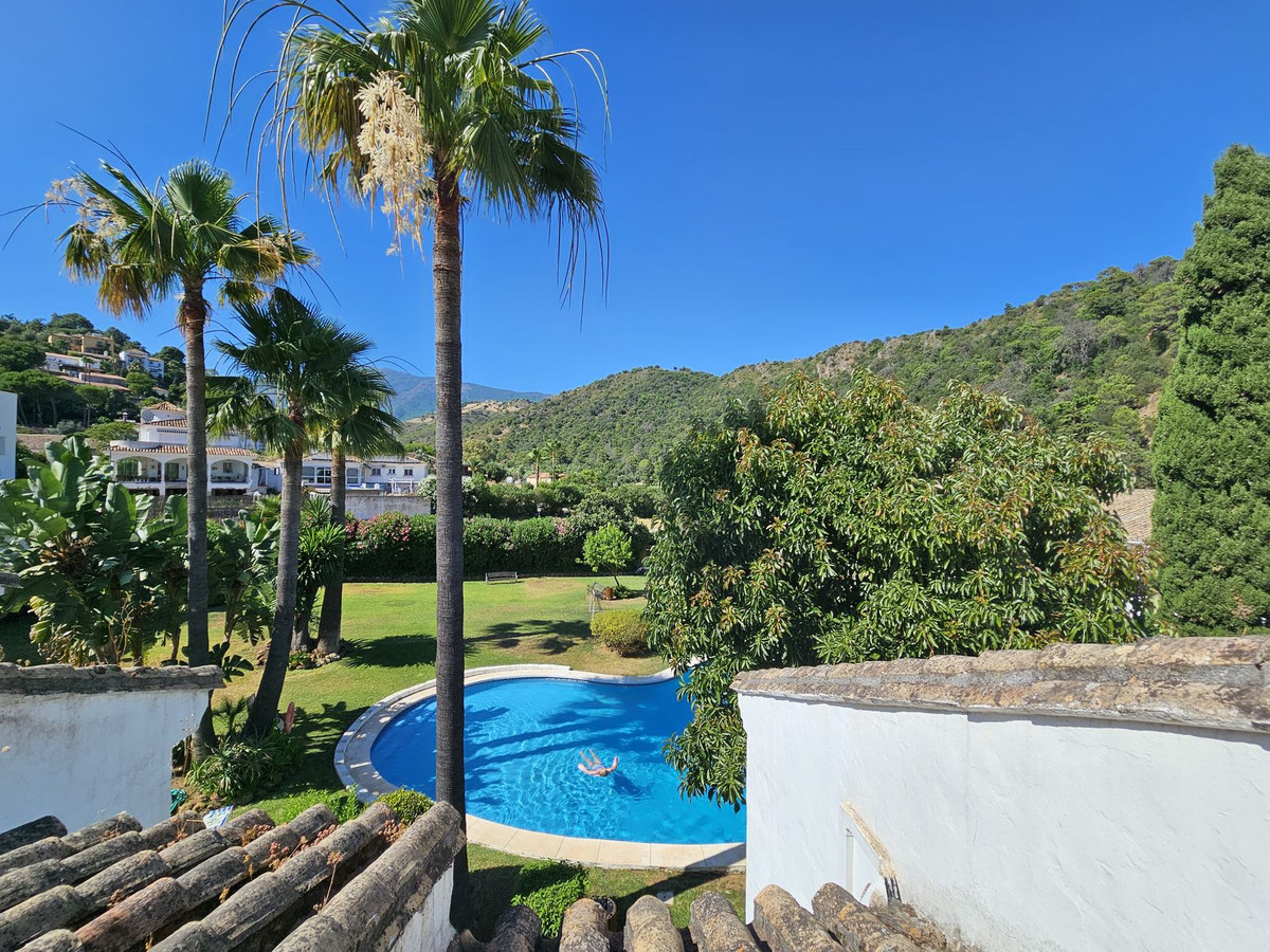 3 Bedroom Townhouse in Benahavís - Photo 19