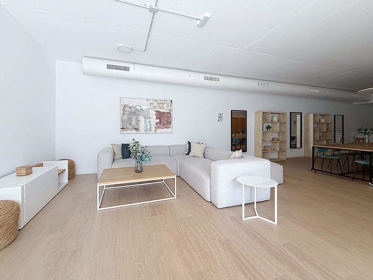 2 Bedroom Apartment in Estepona - Photo 39