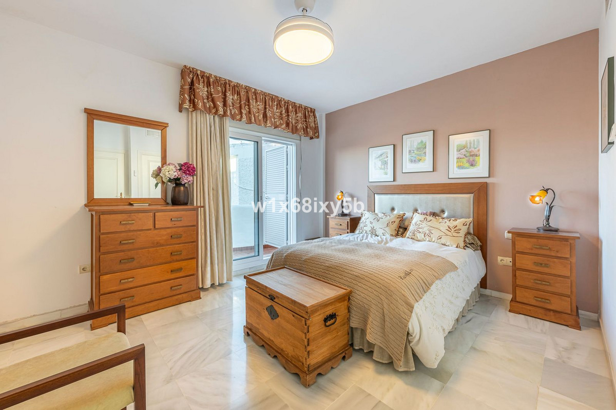 3 Bedroom Townhouse in Estepona - Фото 15