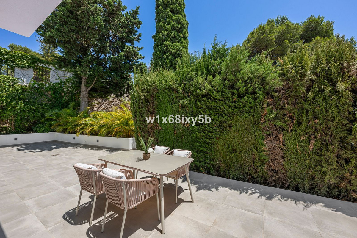 3 Bedroom Villa in Marbella - Photo 33
