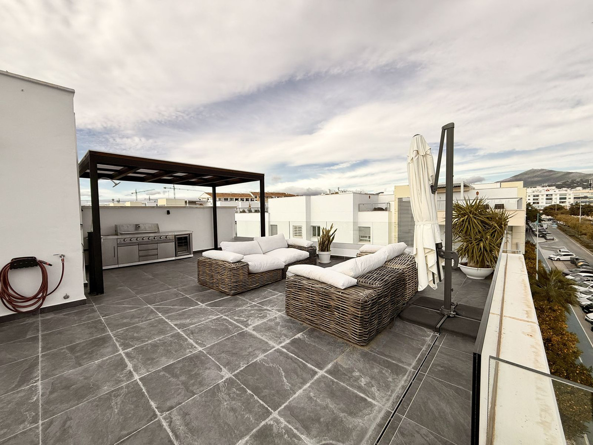 3 Bedroom Penthouse in San Pedro de Alcántara - Photo 23