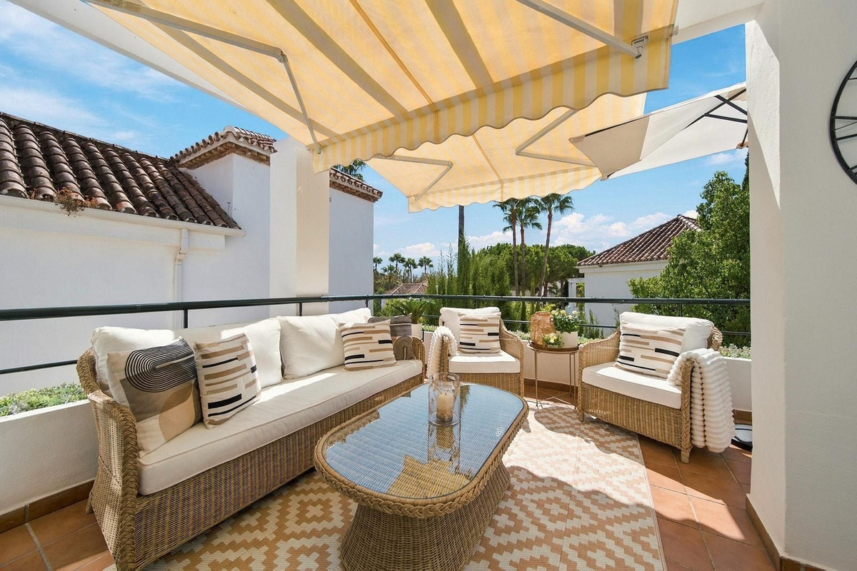 2 Bedroom Apartment in Marbella - Photo 14