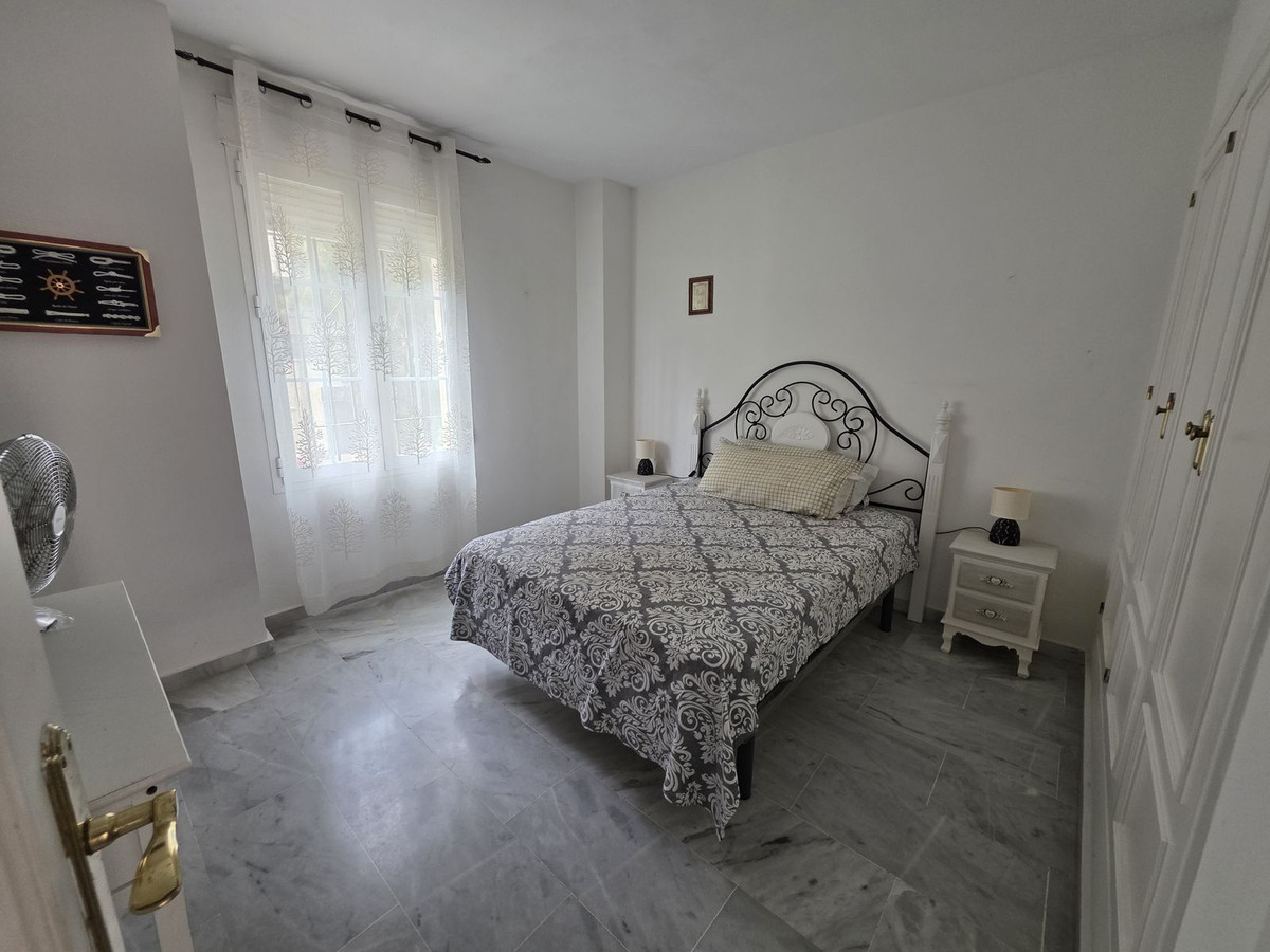 3 Bedroom Villa in San Pedro de Alcántara - Photo 13