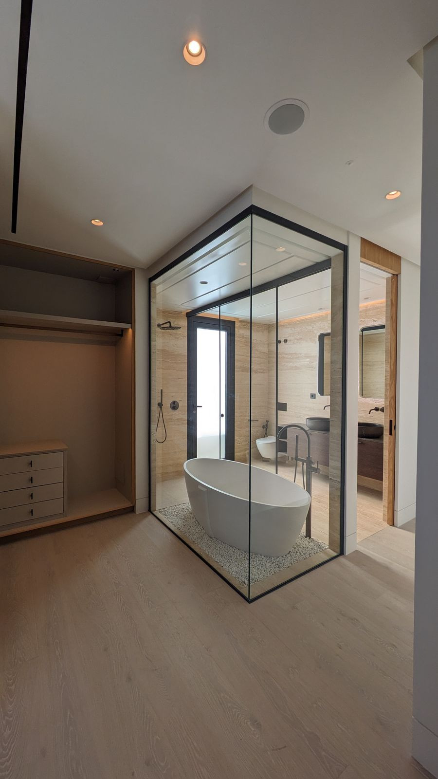3 Bedroom Penthouse in Estepona - Photo 22