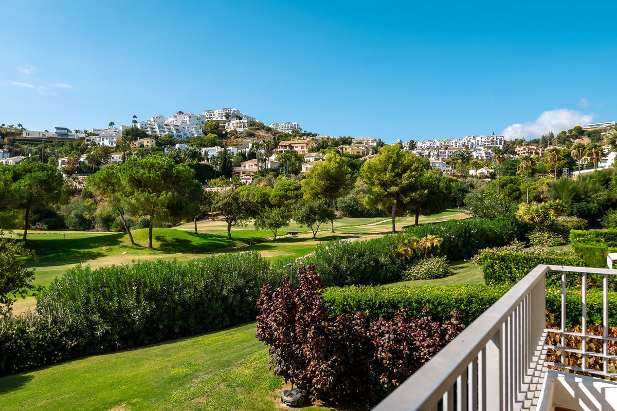 3 Bedroom Apartment in Benahavís
