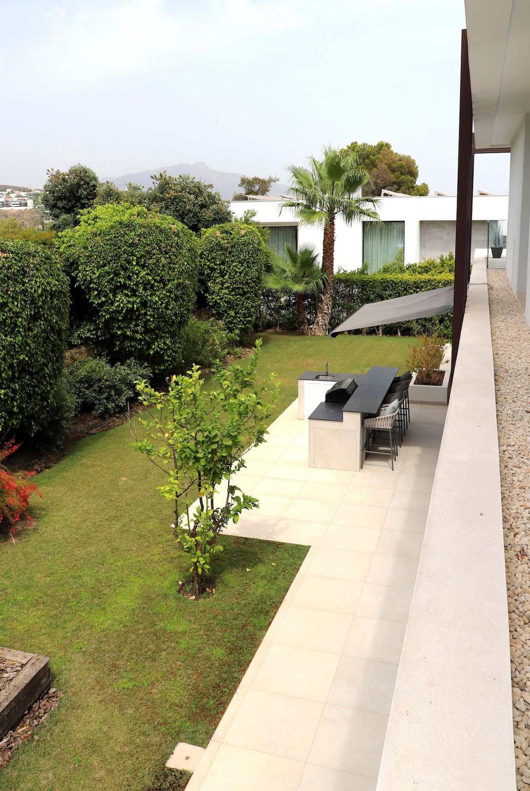 5 Bedroom Villa in Estepona - Photo 29