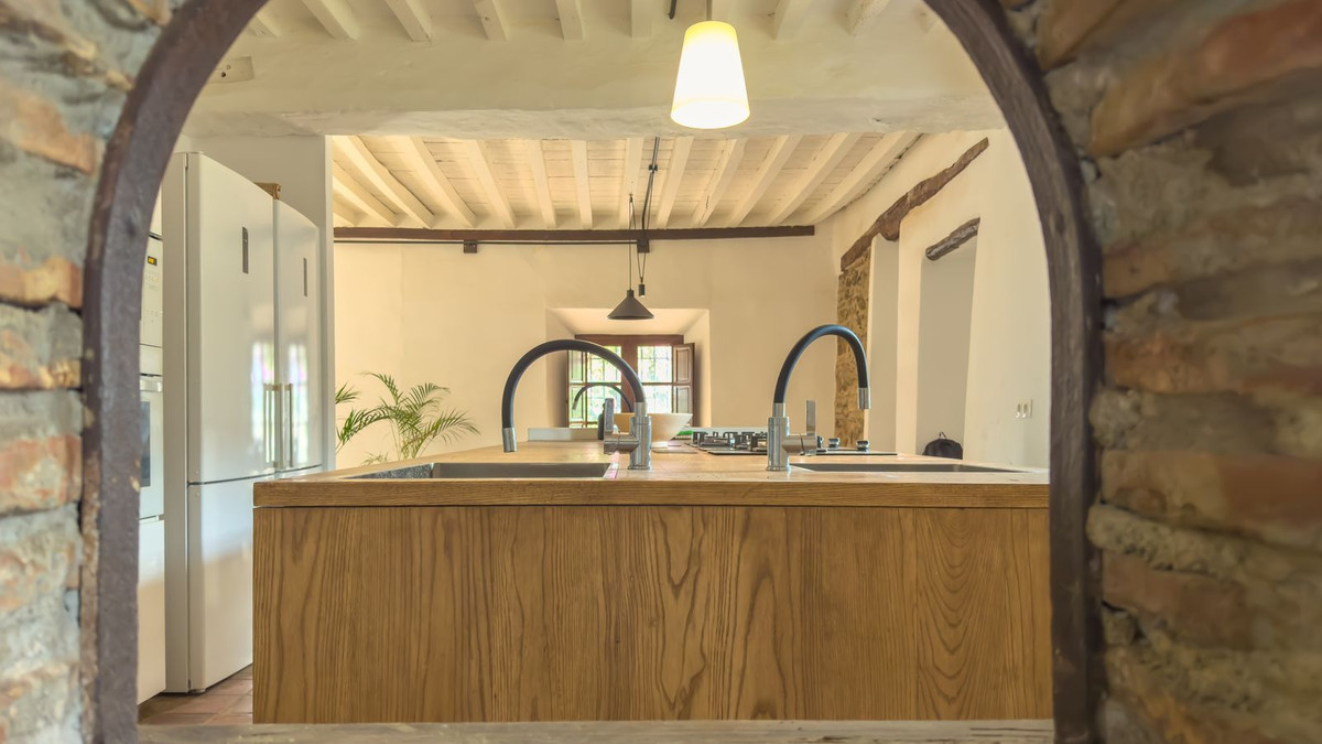 8 Bedroom Country house in Málaga - Photo 5