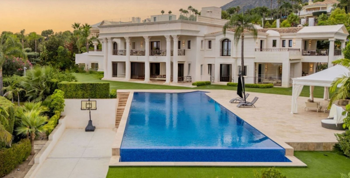 Villa in Sierra Blanca
