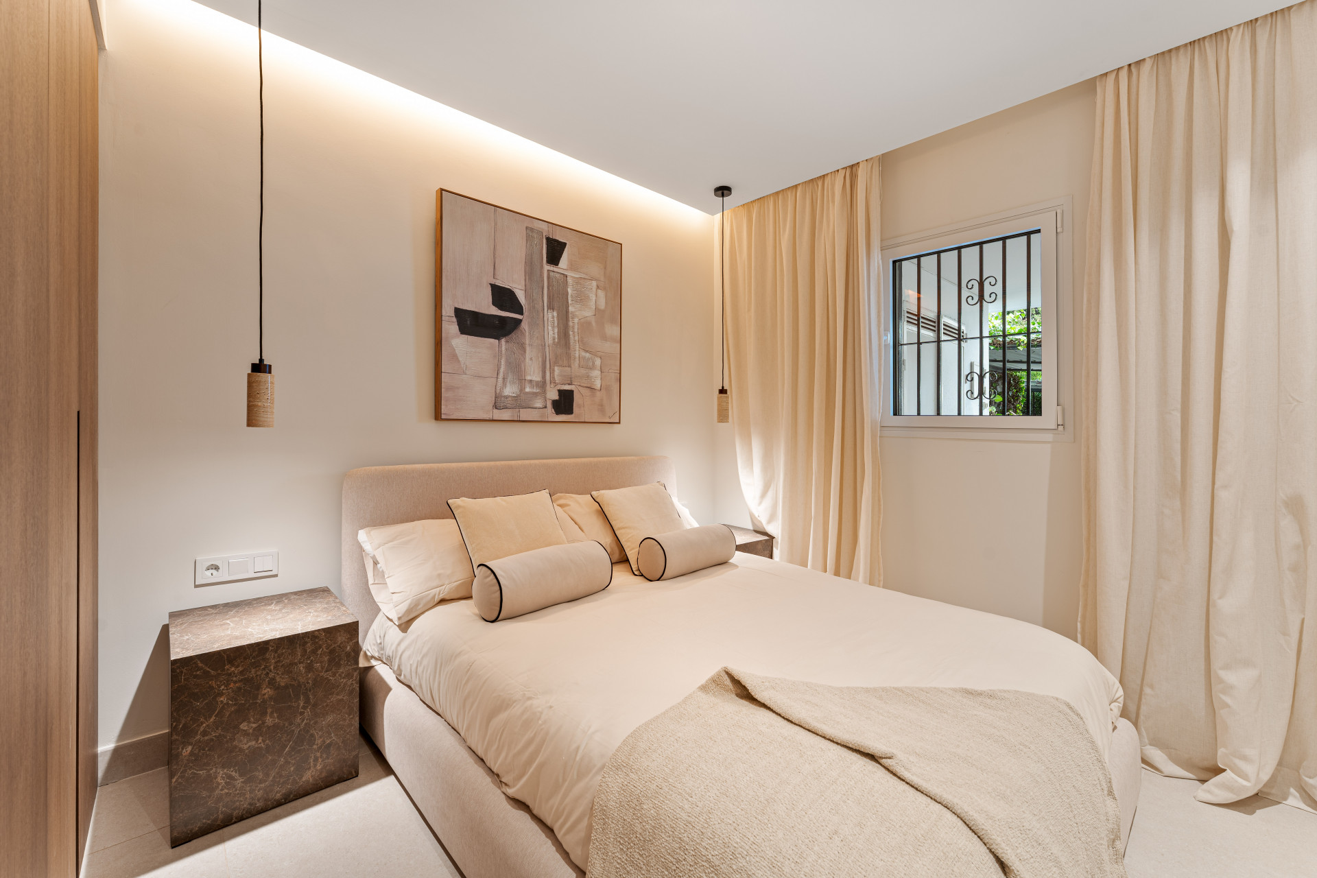 3 Bedroom Apartment in Benahavís - Photo 12