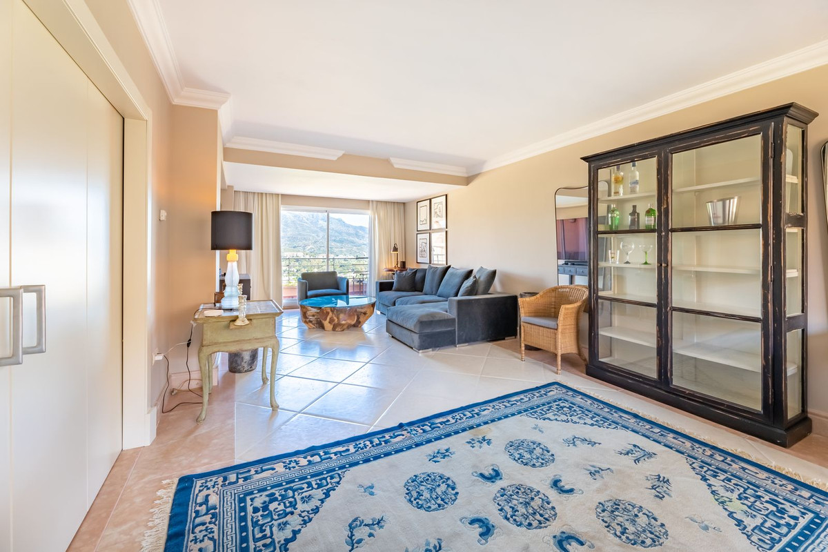 Piso de 5 dormitorios con piscina en Málaga – Foto 11