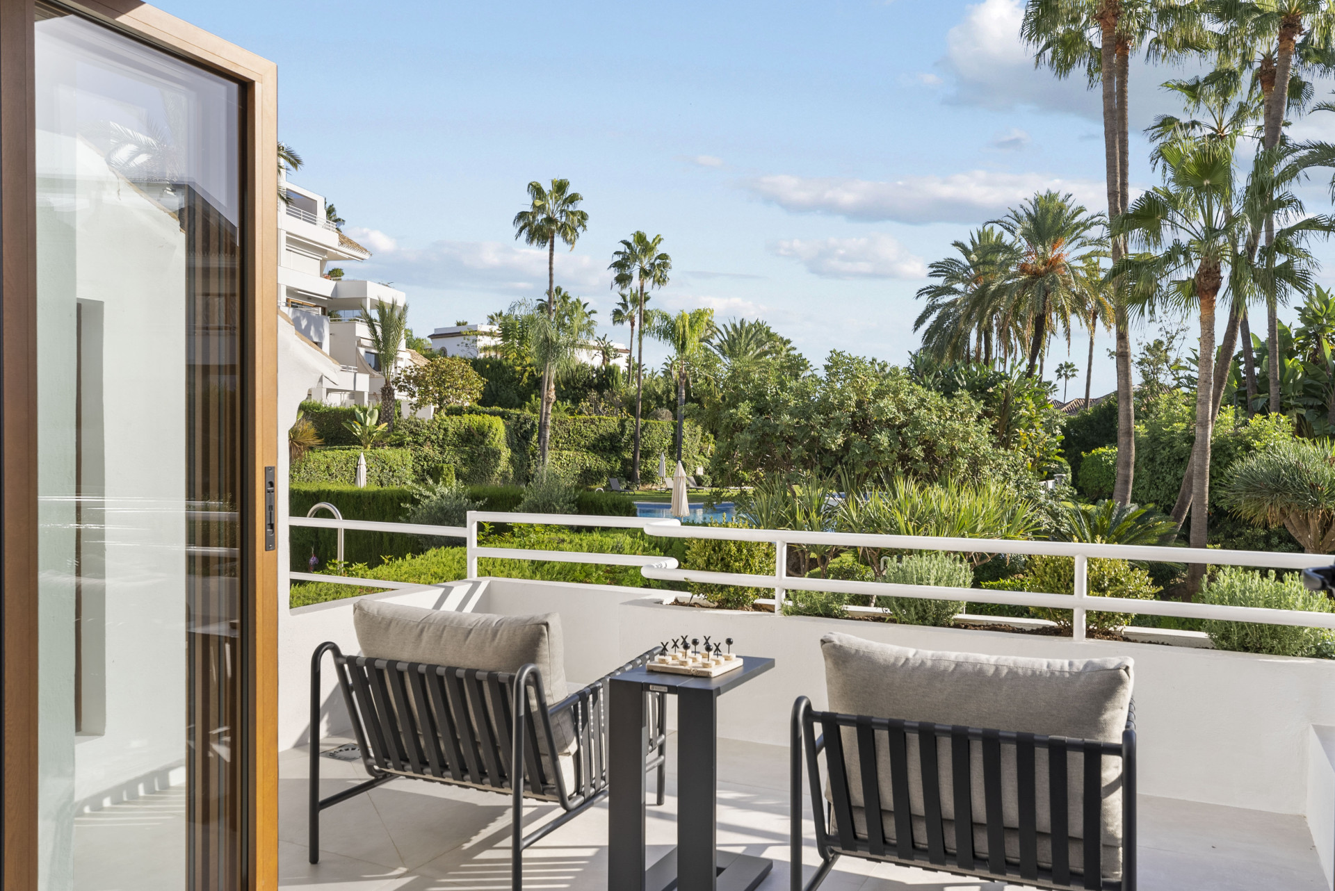 4 Bedroom Apartment in Marbella - Photo 18