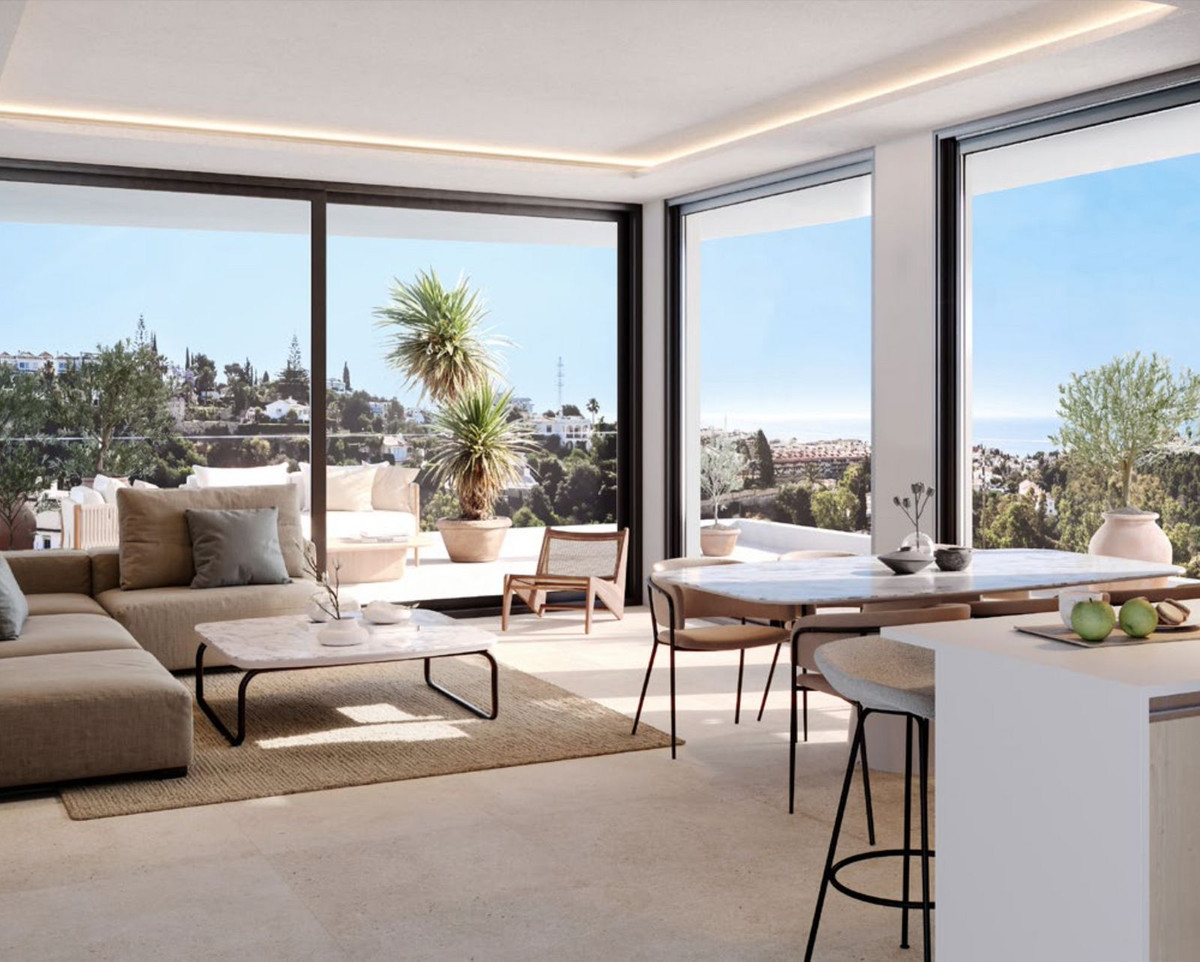 2 Bedroom Penthouse in Fuengirola - Photo 13