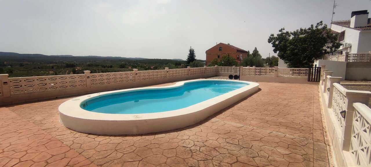 Local con piscina en Valencia – Foto 21