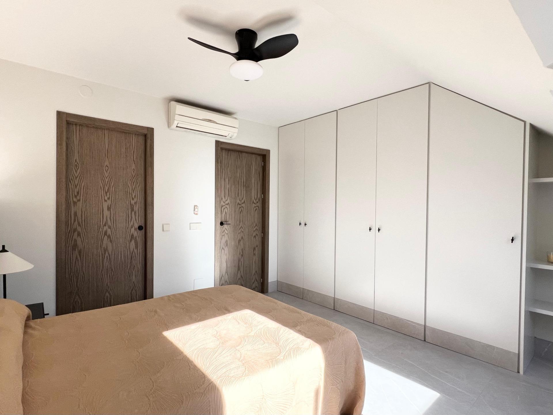 4 Bedroom Penthouse in Fuengirola - Photo 38